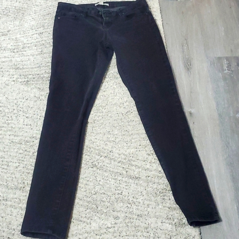 Ladies stretch lower cut jeans fitted style